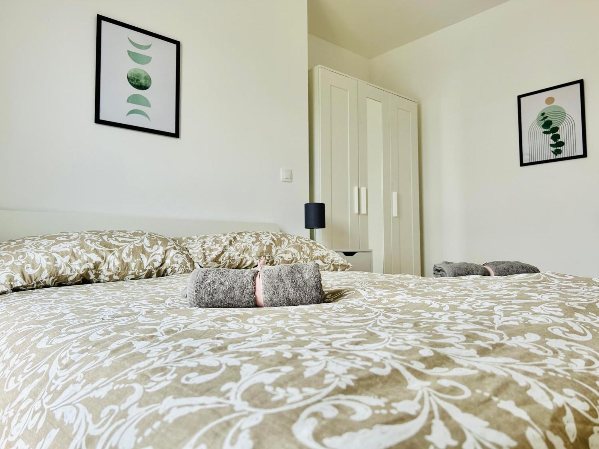 Modern Apartment With Balcony & Free Parking - Nearby Metro Wien Exteriör bild