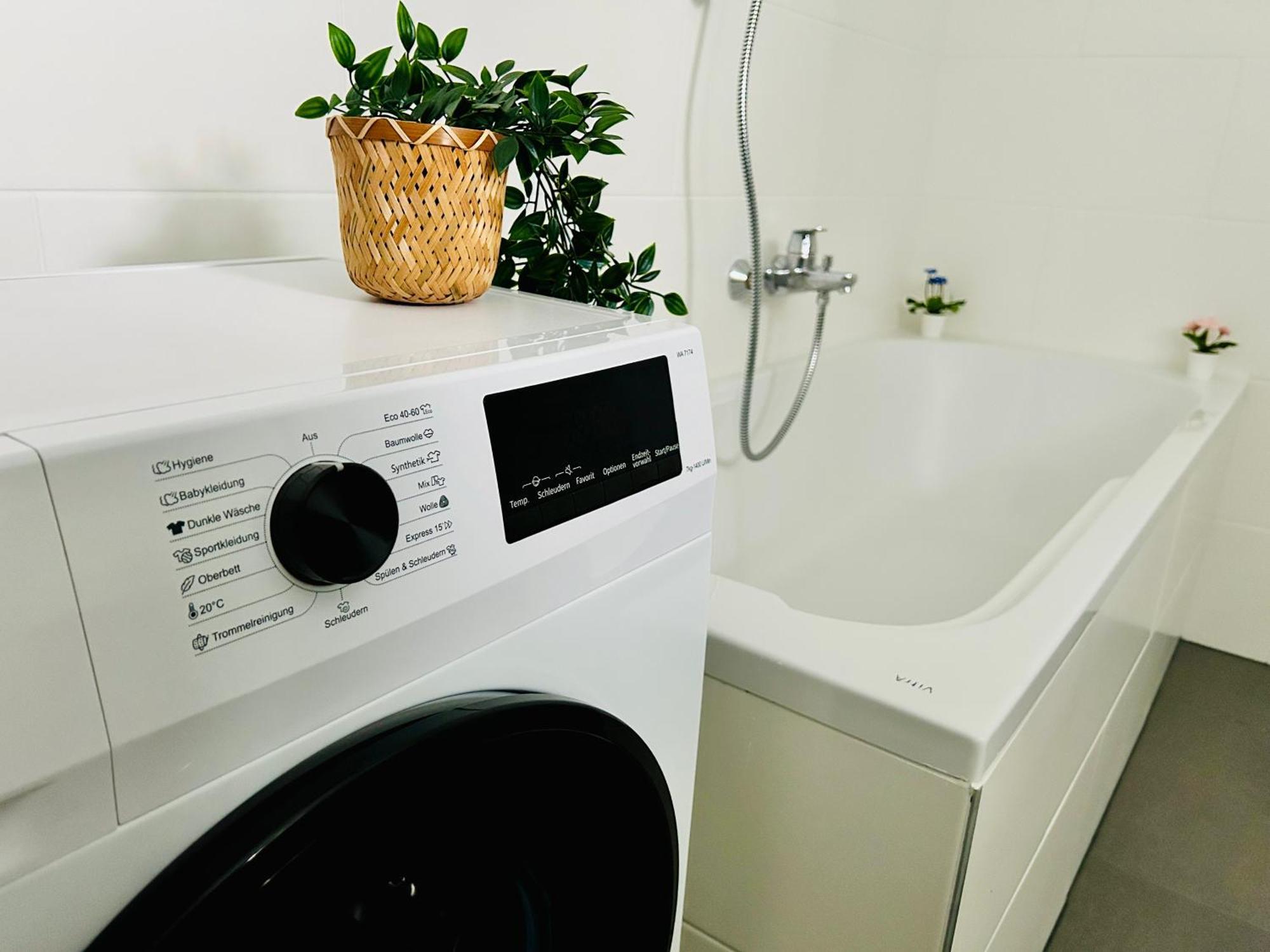 Modern Apartment With Balcony & Free Parking - Nearby Metro Wien Exteriör bild