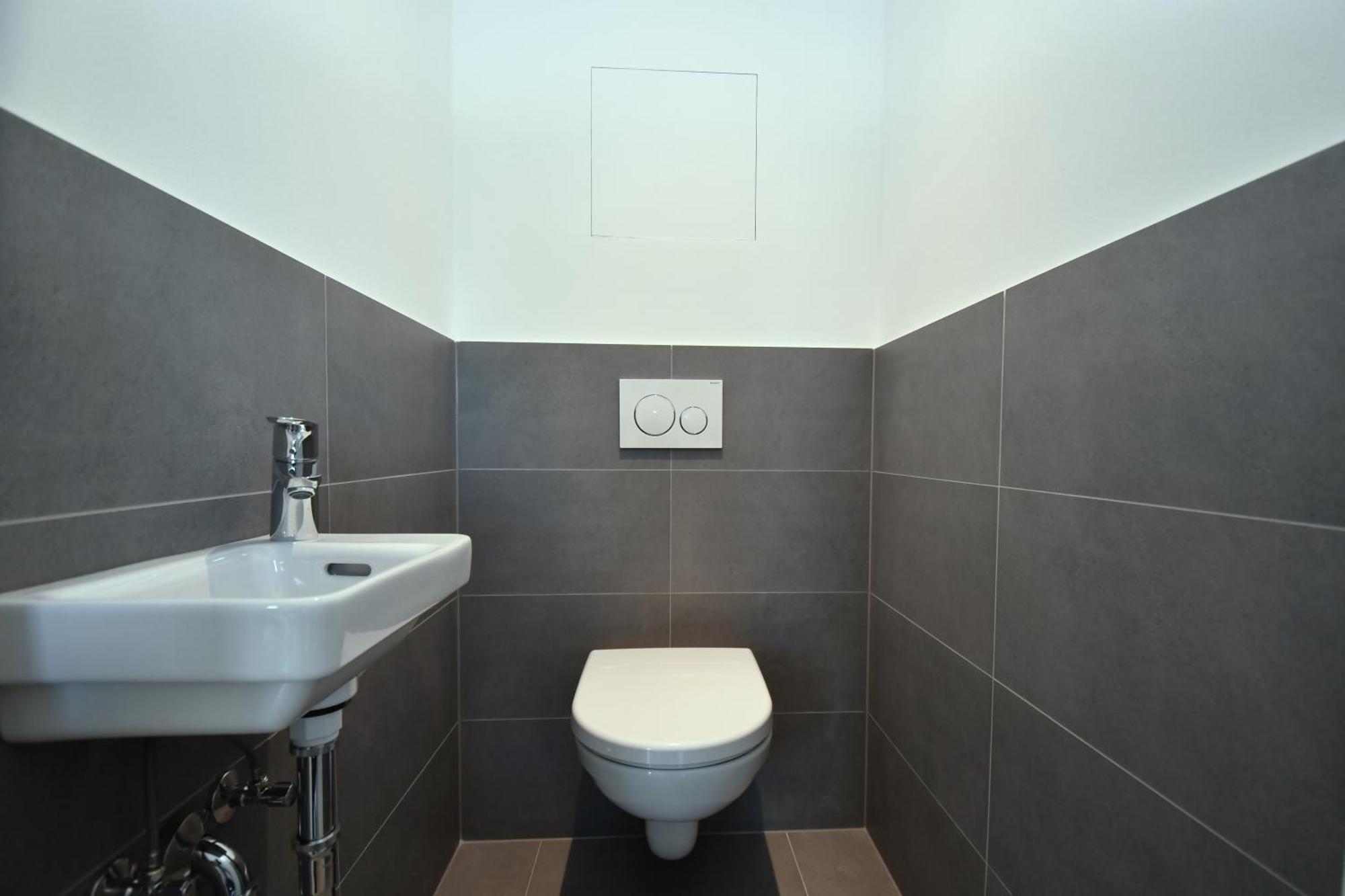 Modern Apartment With Balcony & Free Parking - Nearby Metro Wien Exteriör bild