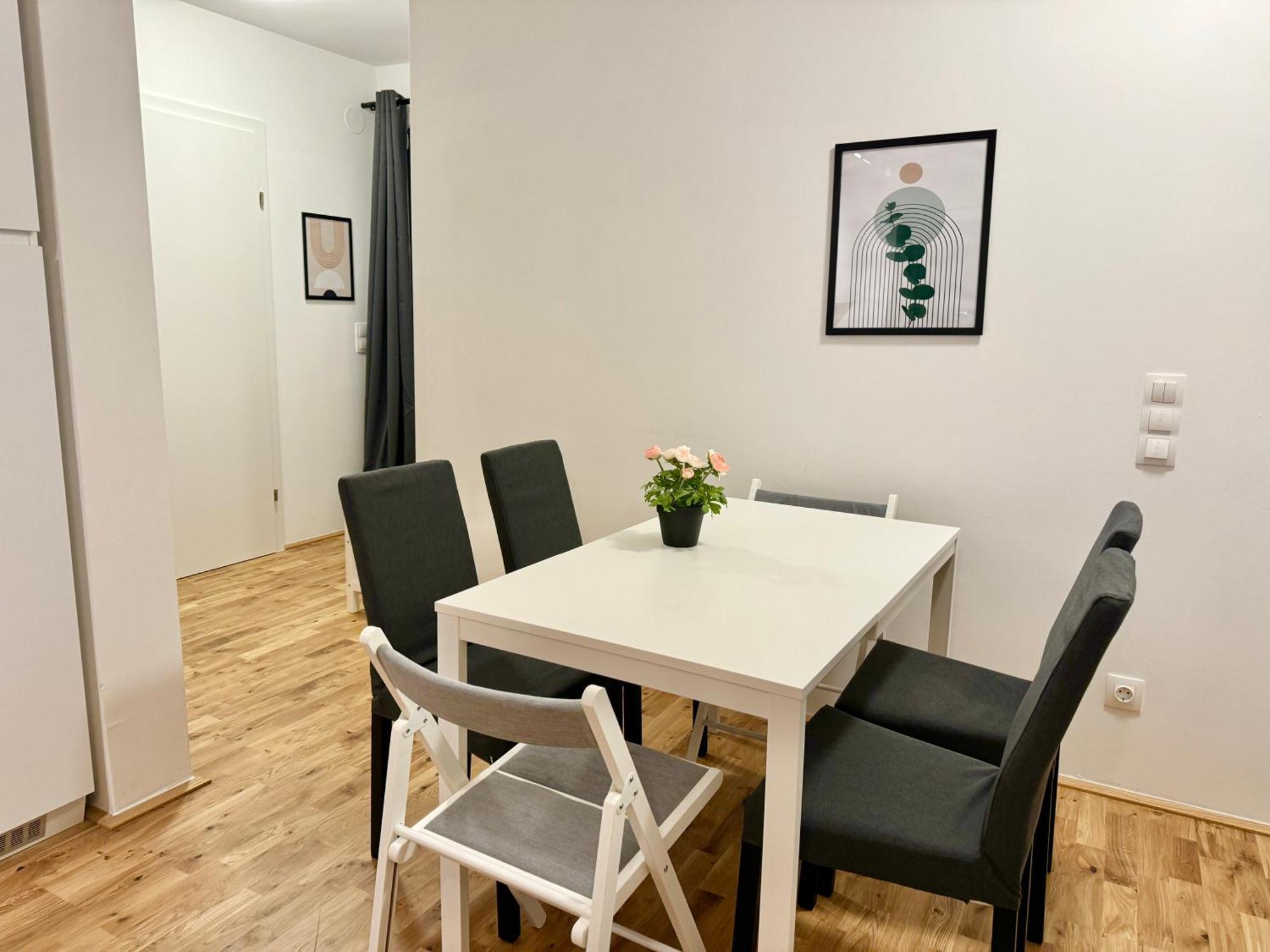 Modern Apartment With Balcony & Free Parking - Nearby Metro Wien Exteriör bild