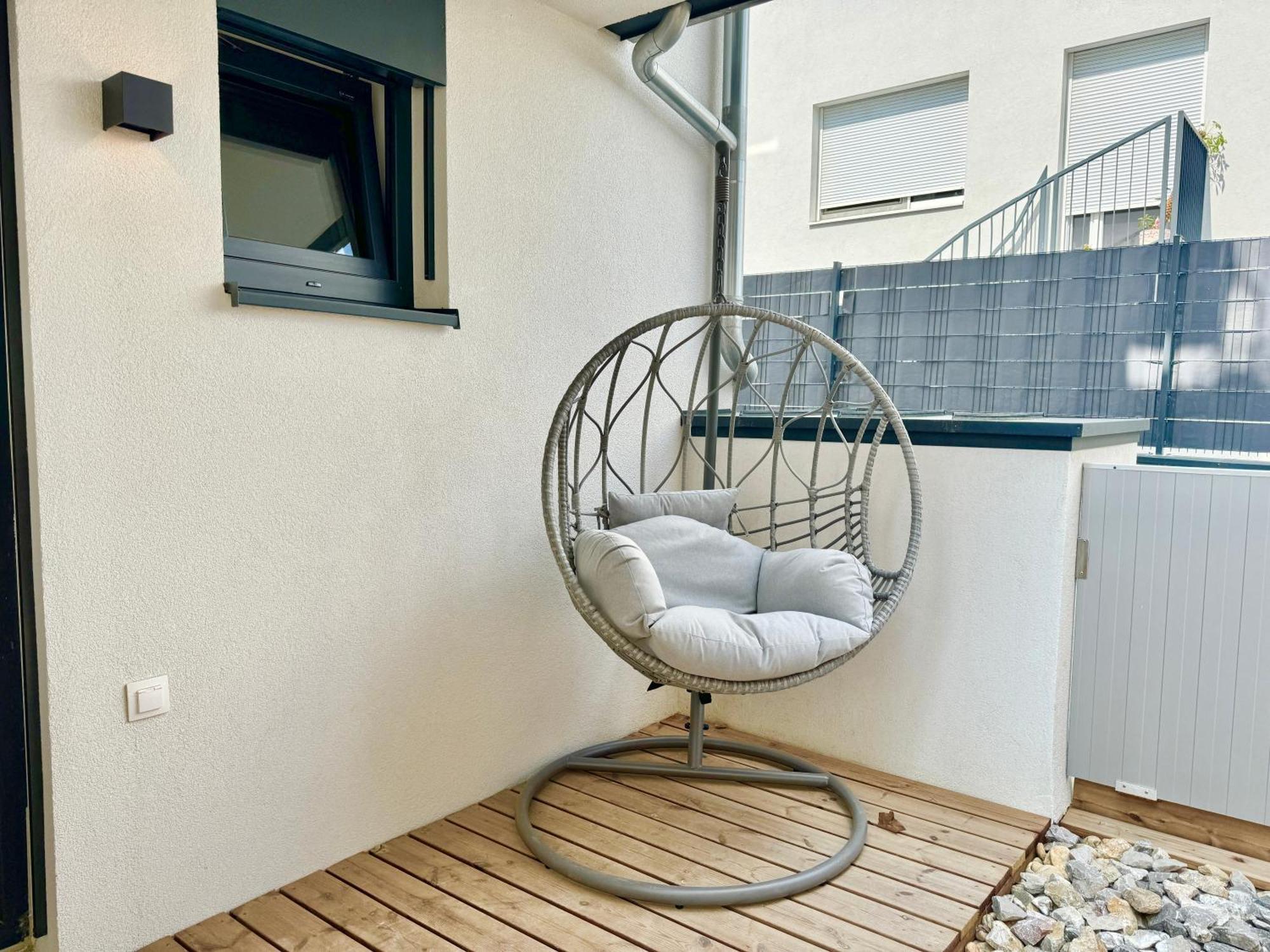 Modern Apartment With Balcony & Free Parking - Nearby Metro Wien Exteriör bild